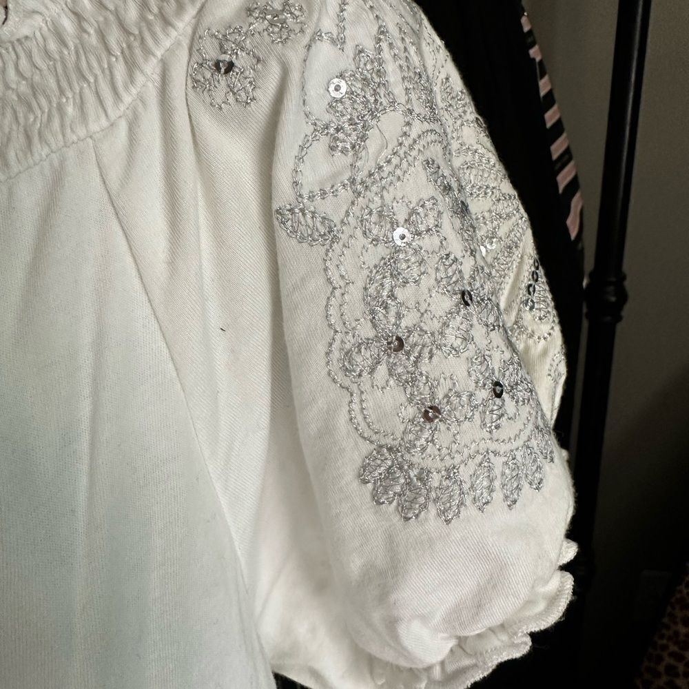 INC International Concepts White Blouse with Elegant Design - Picture 6 of 11